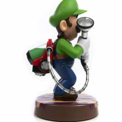 Luigi’s Mansion 3 - Luigi 9” PVC Statue