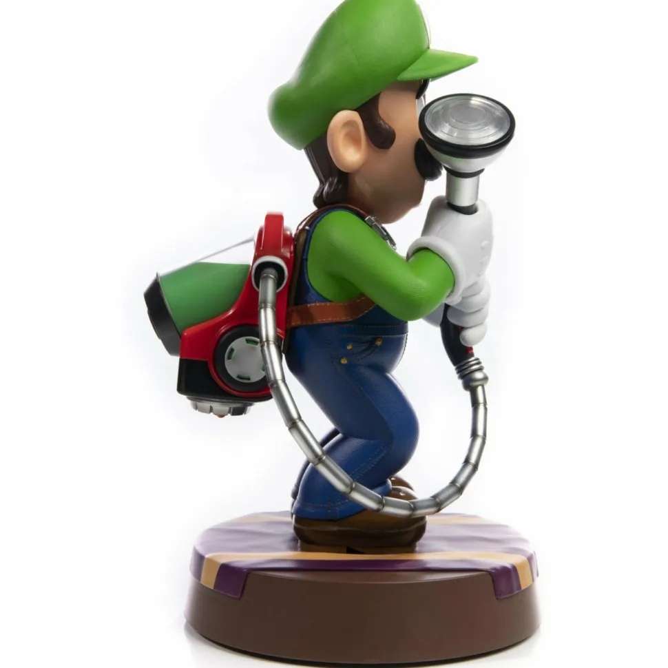 Luigi’s Mansion 3 - Luigi 9” PVC Statue