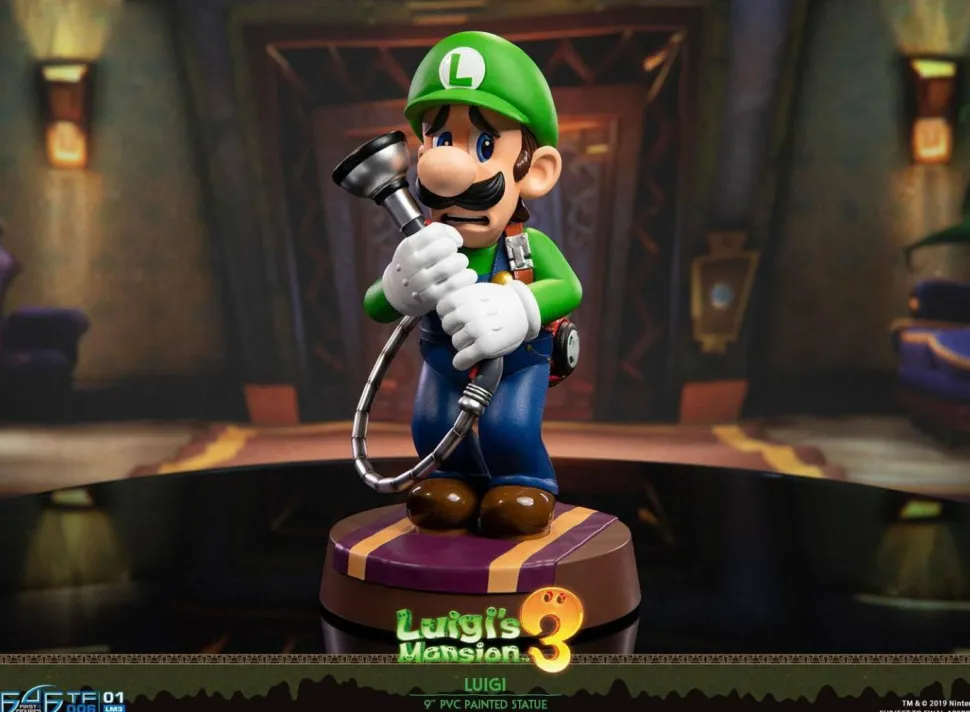 Luigi’s Mansion 3 - Luigi 9” PVC Statue