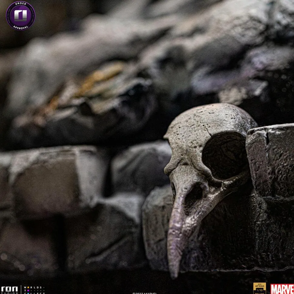 Marvel - Thanos Deluxe 1/10th Scale Statue