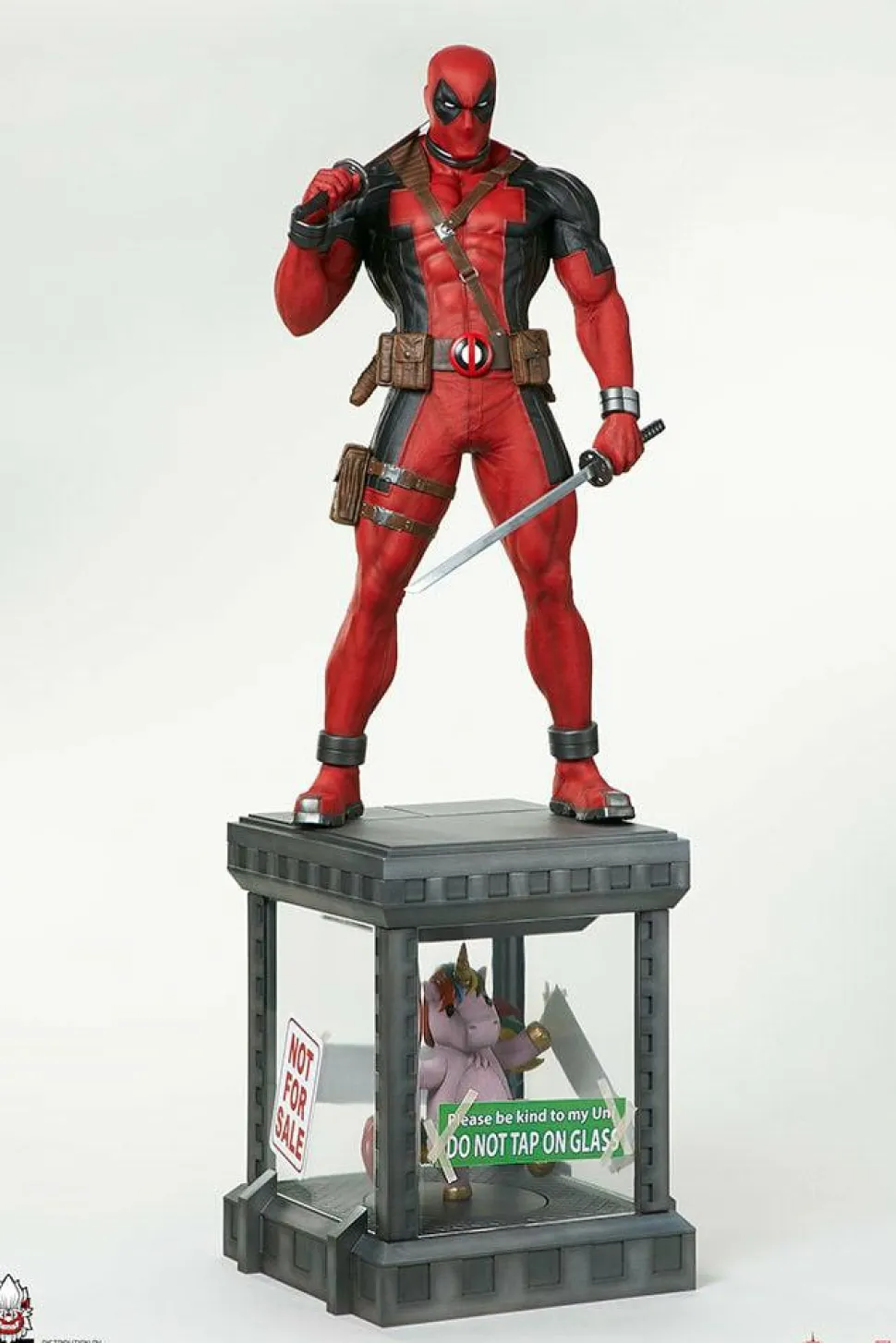 Marvel: Contest of Champions - Deadpool 1/3 Scale Statue