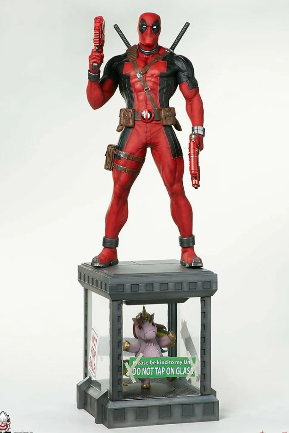 Marvel: Contest of Champions - Deadpool 1/3 Scale Statue