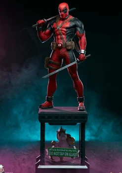 Marvel: Contest of Champions - Deadpool 1/3 Scale Statue