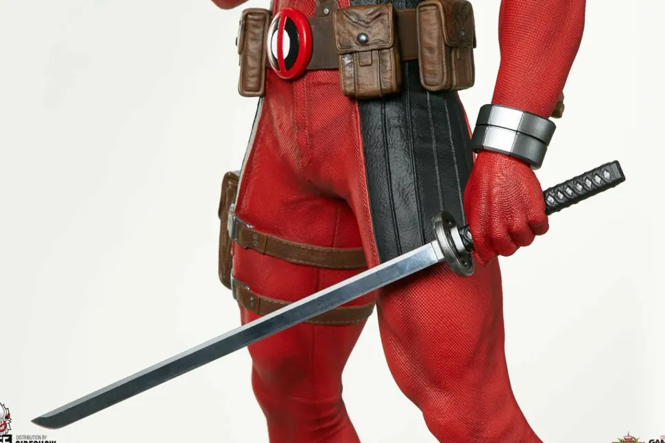 Marvel: Contest of Champions - Deadpool 1/3 Scale Statue