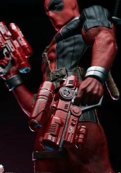 Marvel: Contest of Champions - Deadpool 1/3 Scale Statue