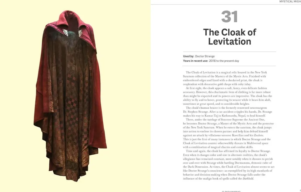 Marvel Studios - 100 Objects: Iconic Artefacts from the MCU Hardcover Book