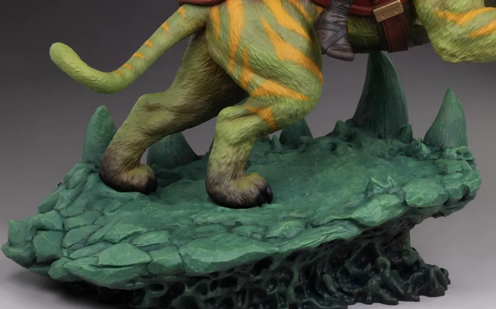 Masters of the Universe - He-Man & Battle Cat Classic Deluxe 23” Maquette Statue