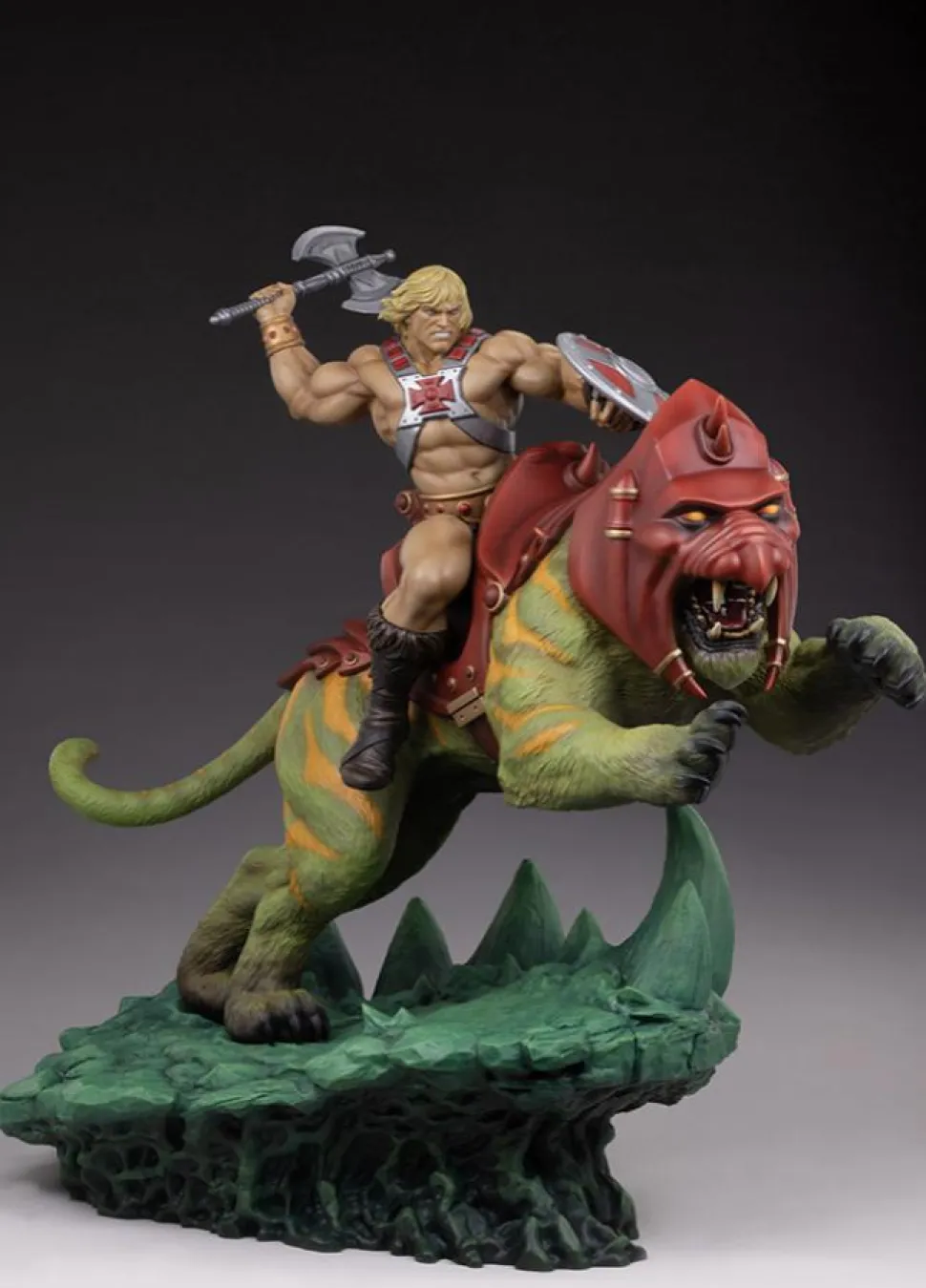 Masters of the Universe - He-Man & Battle Cat Classic Deluxe 23” Maquette Statue