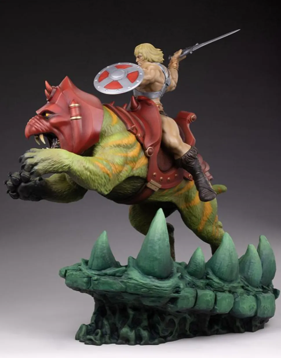 Masters of the Universe - He-Man & Battle Cat Classic Deluxe 23” Maquette Statue