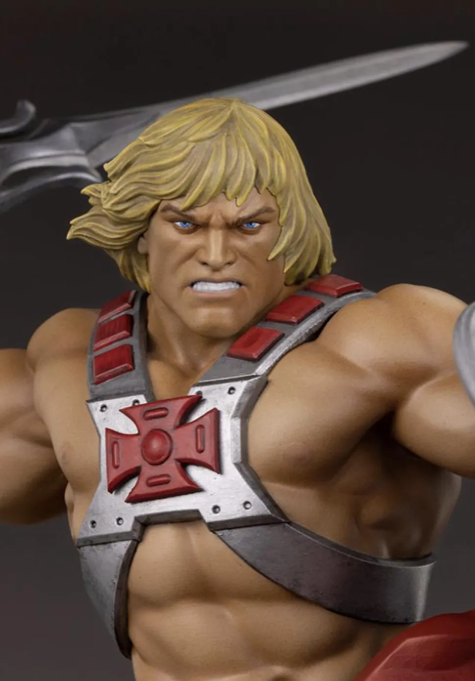 Masters of the Universe - He-Man & Battle Cat Classic Deluxe 23” Maquette Statue