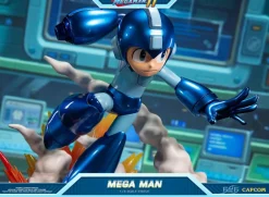 Megaman 11 - Megaman 1/4 Scale Statue