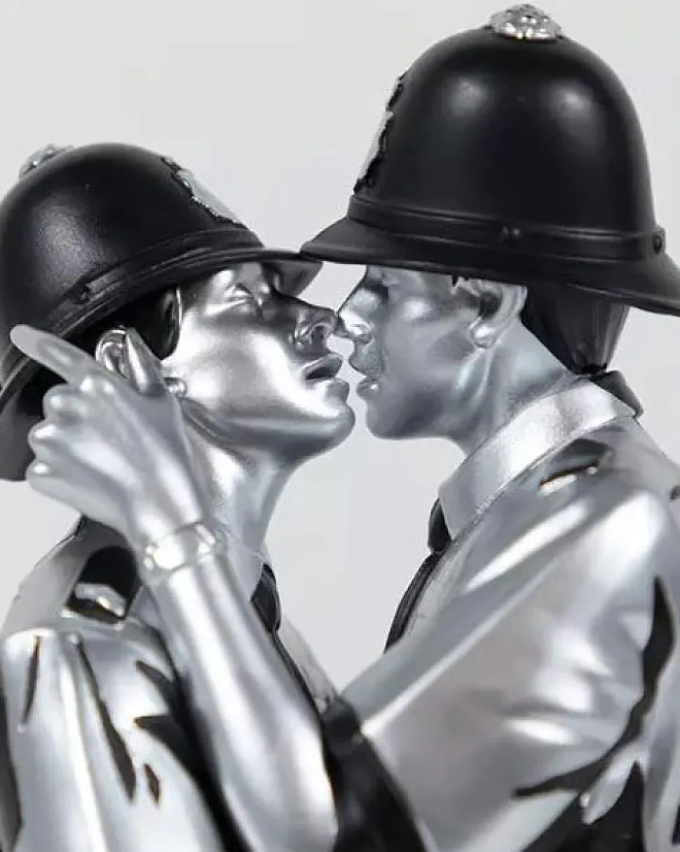 Mighty Jaxx - Kissing Coppers (Platinum Edition) 10" Statue by Brandalised