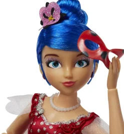 Miraculous: Ladybug & Cat Noir: The Movie - Marinette Collector's Edition 12