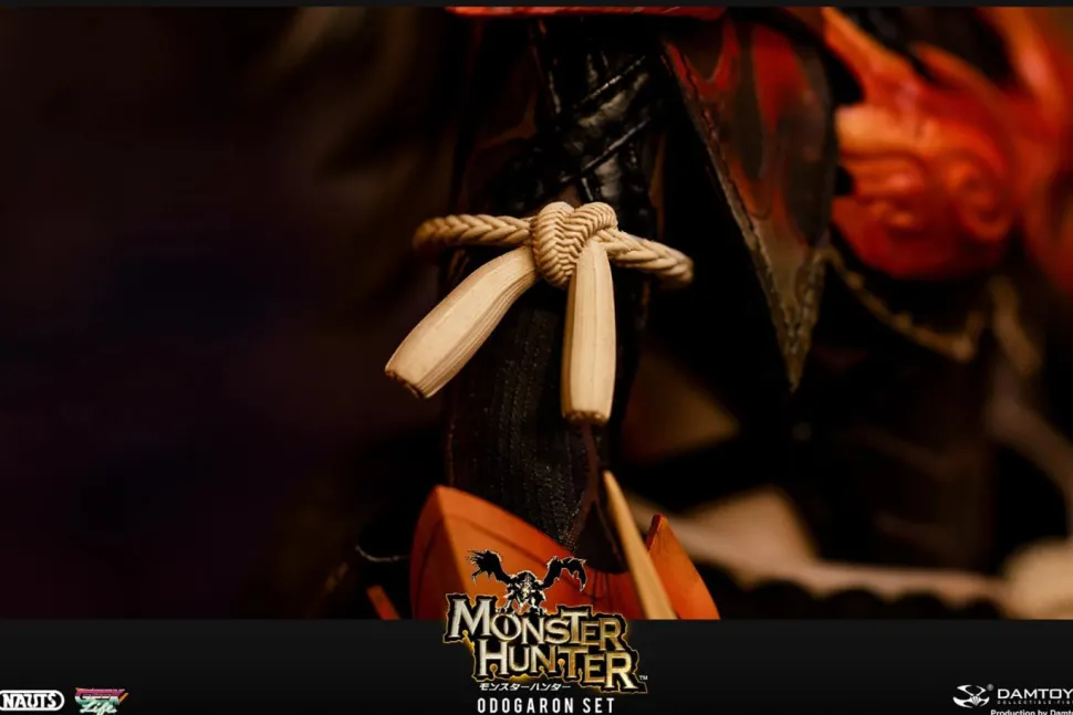 Monster Hunter - Female Hunter Odogaron Armour Deluxe 1/6th Scale Action Figure