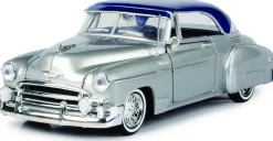 Motormax - 1950 Chevy Bel Air Get Low Collection 1/24th Scale Die-Cast Vehicle Replica