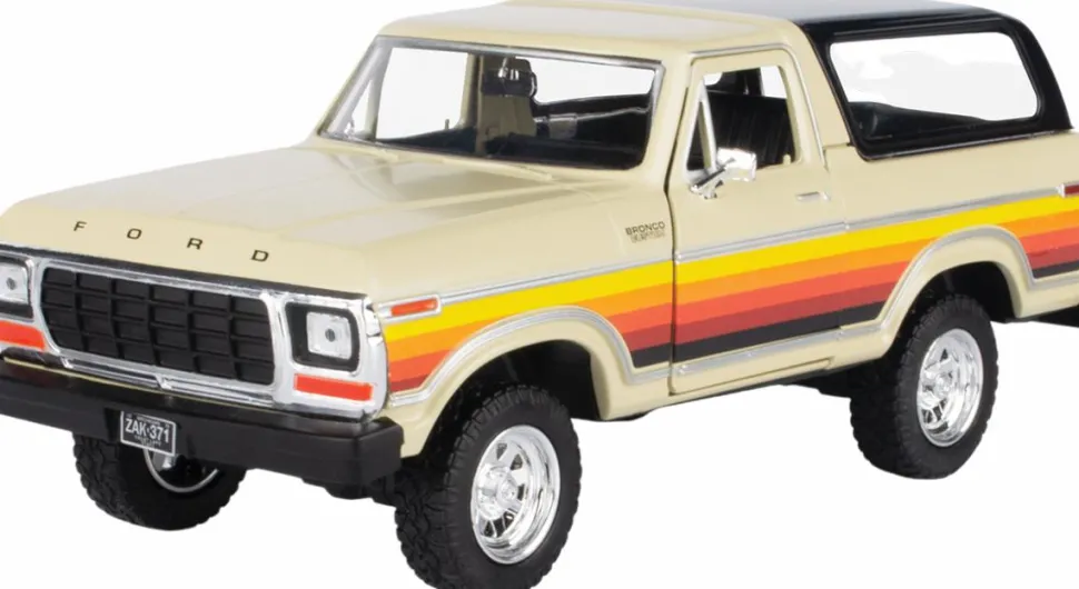 Motormax - 1978 Ford Bronco (Free Wheeling Version) Platinum Collection 1/24th Scale Die-Cast Vehicle Replica