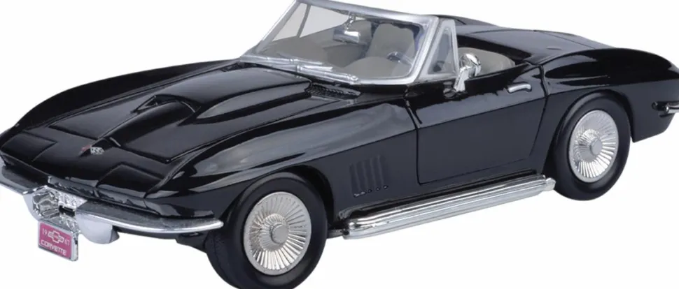 Motormax - Black 1967 Corvette Timeless Legends Collection 1/24th Scale Die-Cast Vehicle Replica