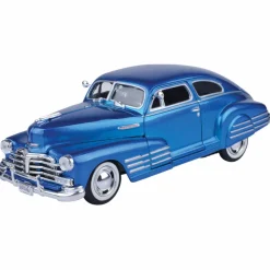 Motormax - Blue 1948 Chevy Aerosedan Fleetline Timeless Legends Collection 1/24th Scale Die-Cast Vehicle Replica
