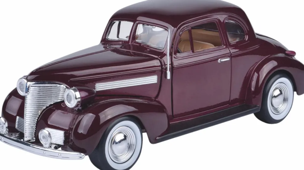 Motormax - Burgundy 1939 Chevrolet Coupe Timeless Legends Collection 1/24th Scale Die-Cast Vehicle Replica