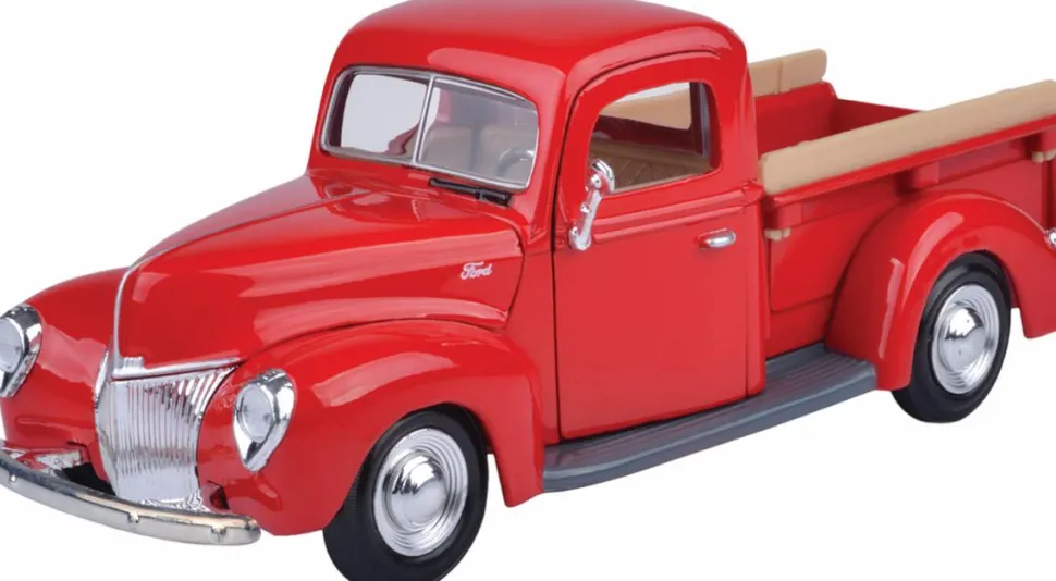 Motormax - Red 1940 Ford Pickup Timeless Legends Collection 1/24th Scale Die-Cast Vehicle Replica