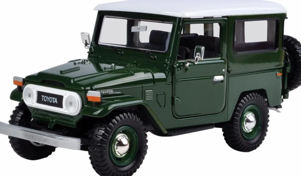 Motormax - Toyota Land Cruiser FJ 40 (Hard Top) Platinum Collection 1/24th Scale Die-Cast Vehicle Replica