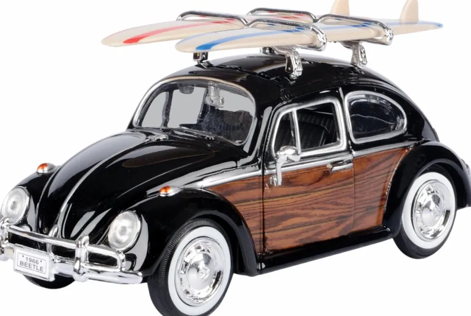 Motormax - Volkswagen Beetle with Surfboard Volkswagen Collection 1/24th Scale Die-Cast Vehicle Replica