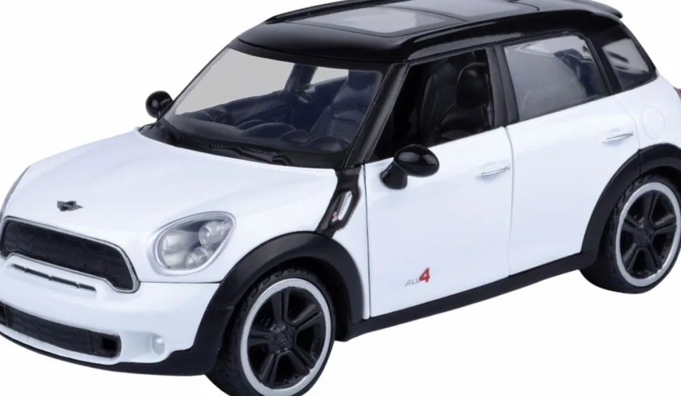 Motormax - White 2011 Mini Cooper S Countryman Timeless Legends Collection 1/24th Scale Die-Cast Vehicle Replica
