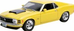 Motormax - Yellow 1970 Ford Mustang Boss 429 Timeless Legends Collection 1/24th Scale Die-Cast Vehicle Replica