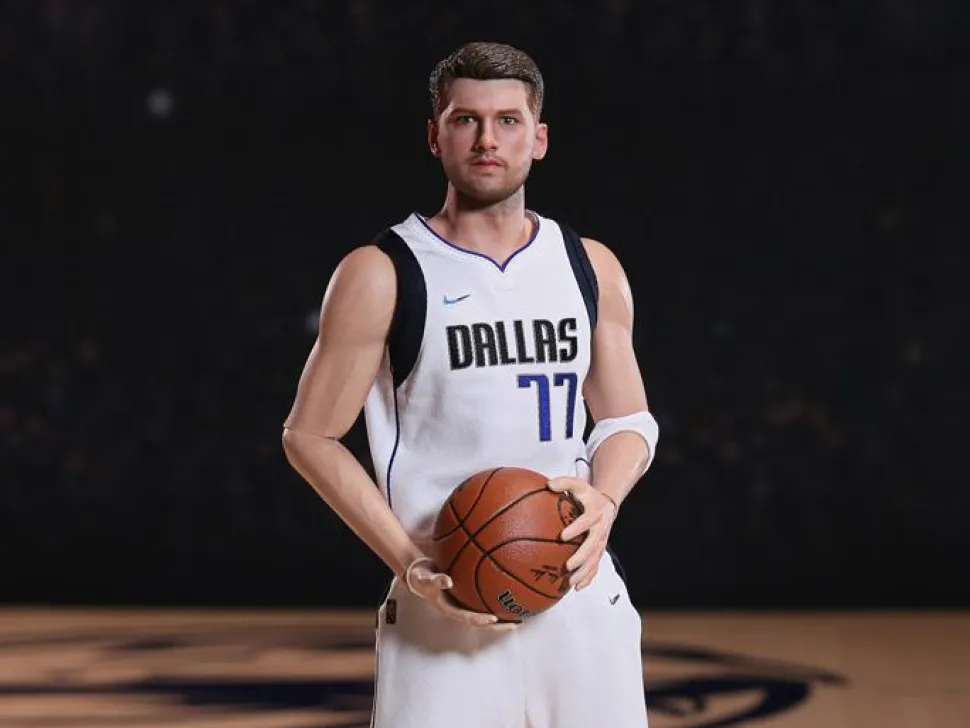 NBA Basketball - Luka Doncic 1/6th Scale Action Figure