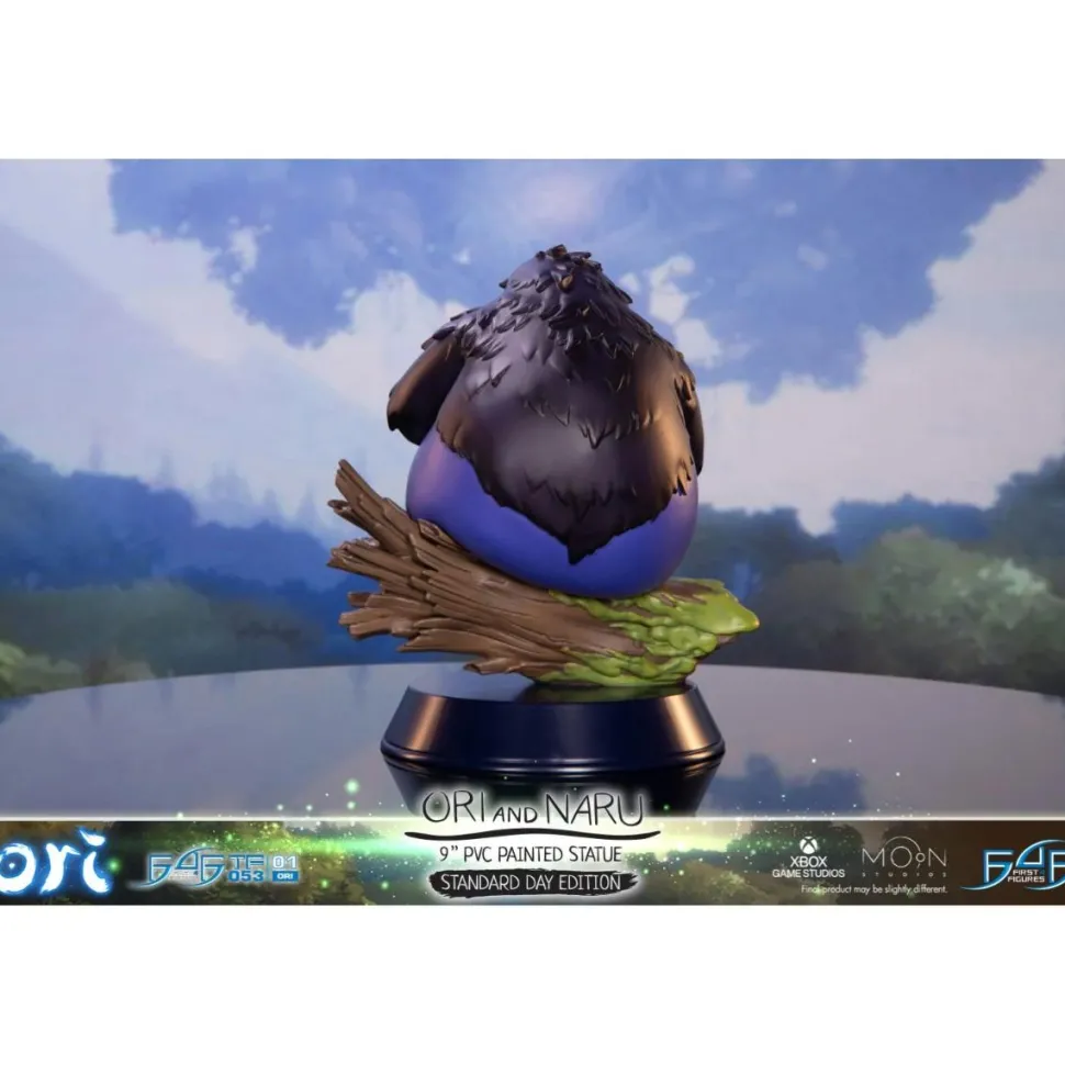 Ori and the Blind Forest - Ori and Naru Day Variant 8” PVC Statue