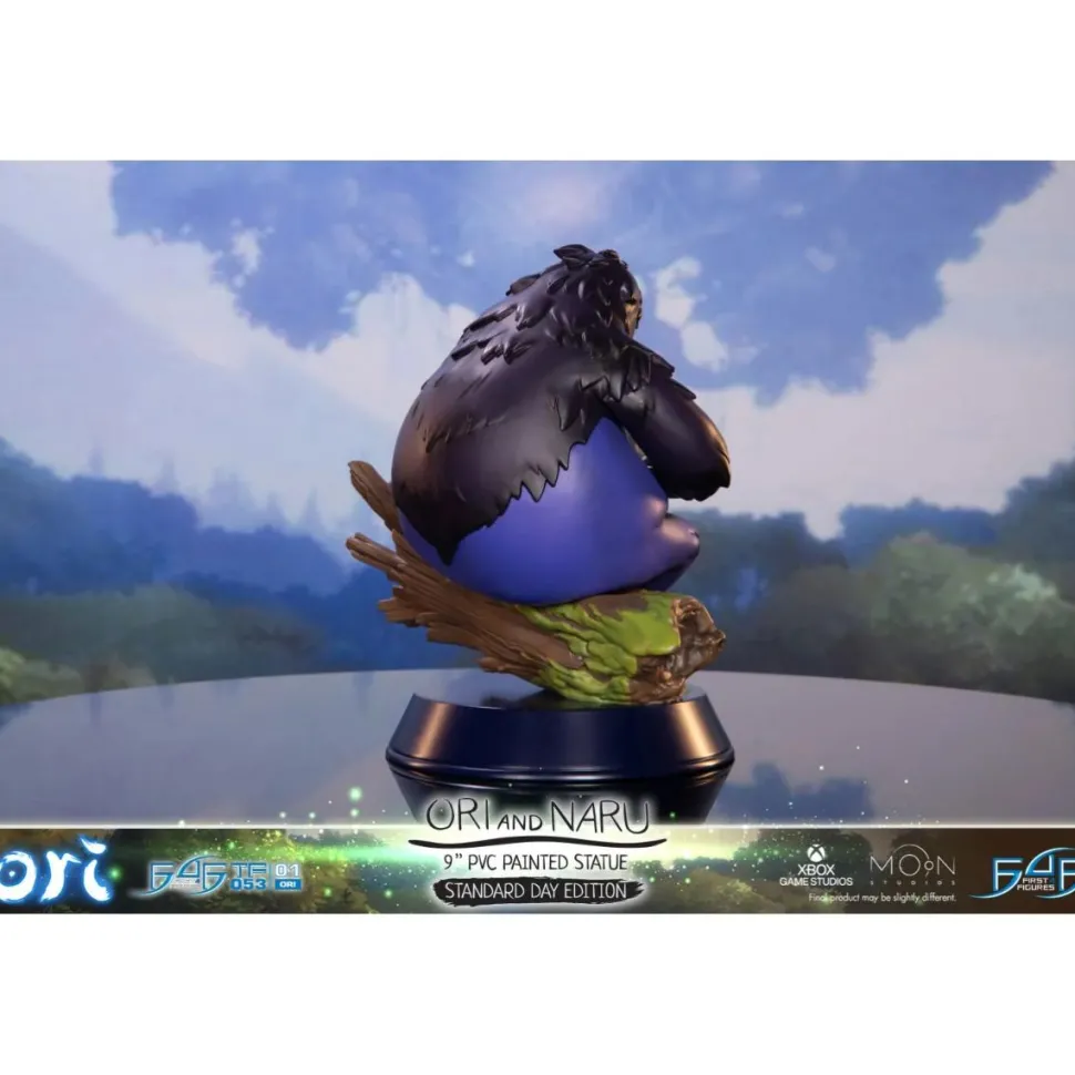 Ori and the Blind Forest - Ori and Naru Day Variant 8” PVC Statue