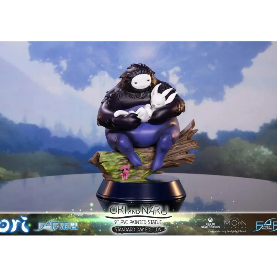 Ori and the Blind Forest - Ori and Naru Day Variant 8” PVC Statue