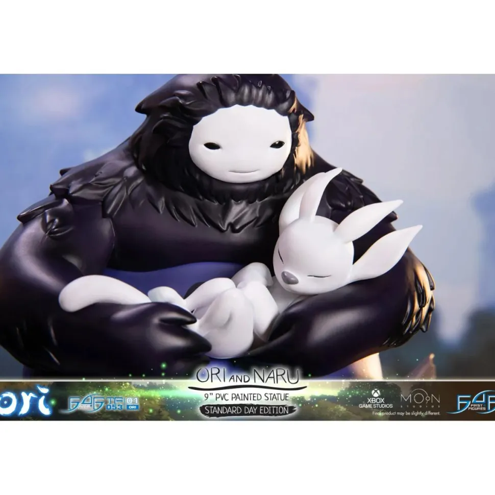 Ori and the Blind Forest - Ori and Naru Day Variant 8” PVC Statue