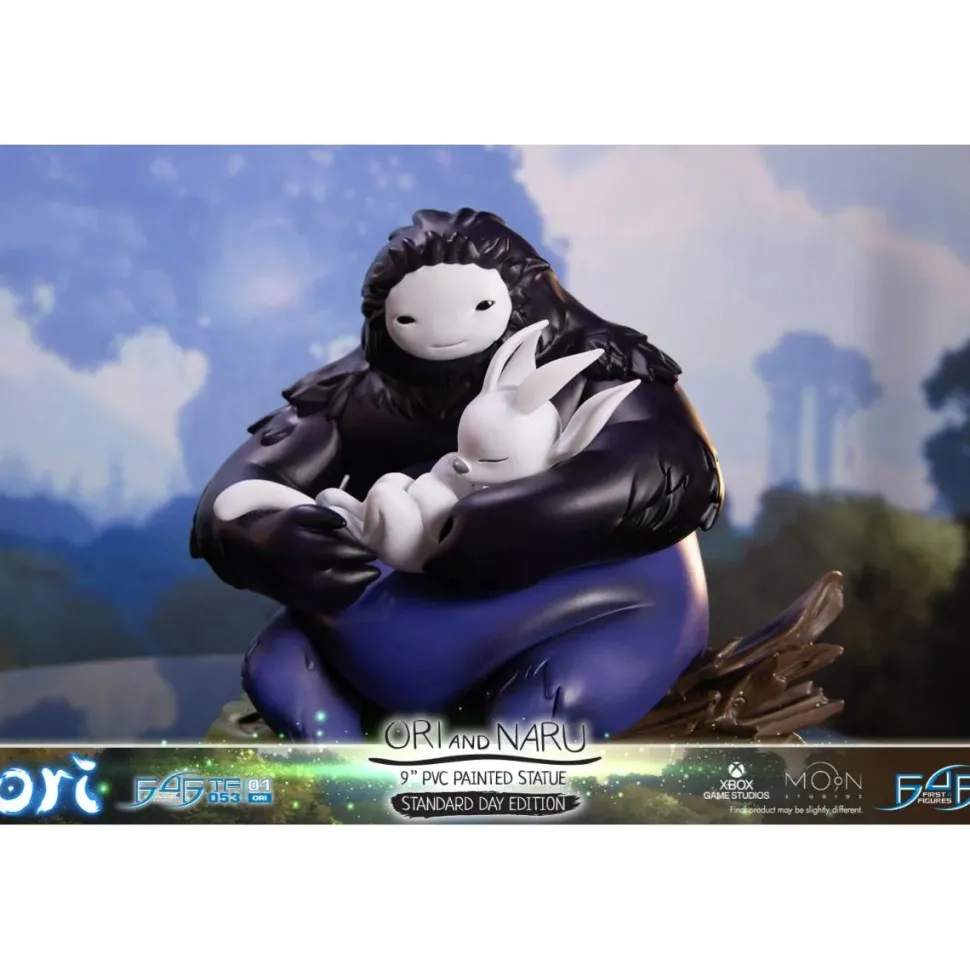 Ori and the Blind Forest - Ori and Naru Day Variant 8” PVC Statue