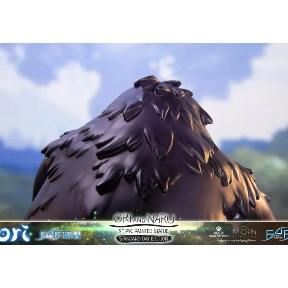 Ori and the Blind Forest - Ori and Naru Day Variant 8” PVC Statue