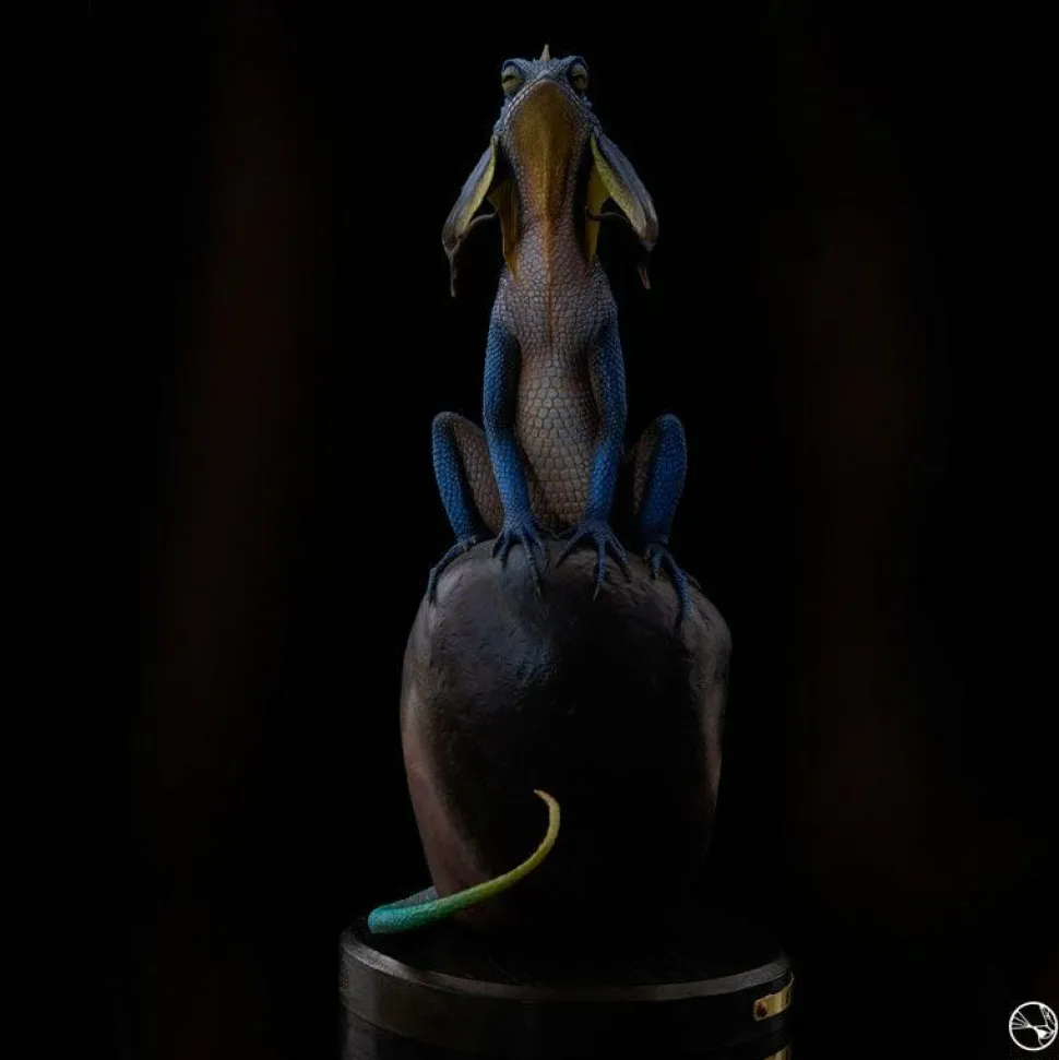 Origin - Crown Lizard 9” Statue by David Zhou