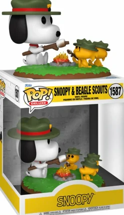 Peanuts - Snoopy & Beagle Scouts Deluxe Pop! Vinyl Figure
