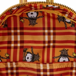 Peanuts - Snoopy Scarecrow Cosplay 10