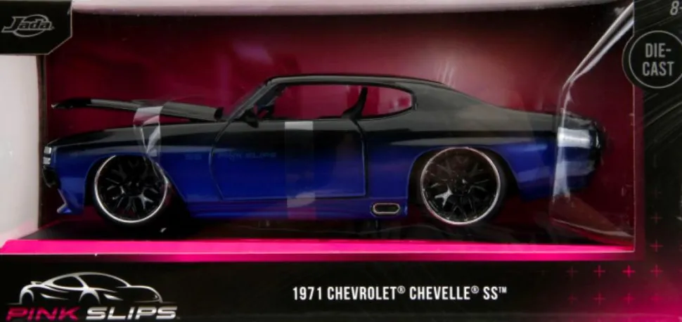 Pink Slips - 1971 Chevrolet Chevelle SS 1/24th Scale Die-Cast Vehicle Replica