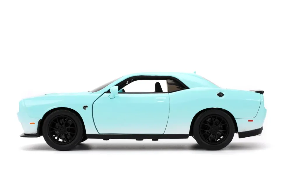 Pink Slips - 2015 Dodge Challenger 1/24th Scale Die-Cast Vehicle Replica
