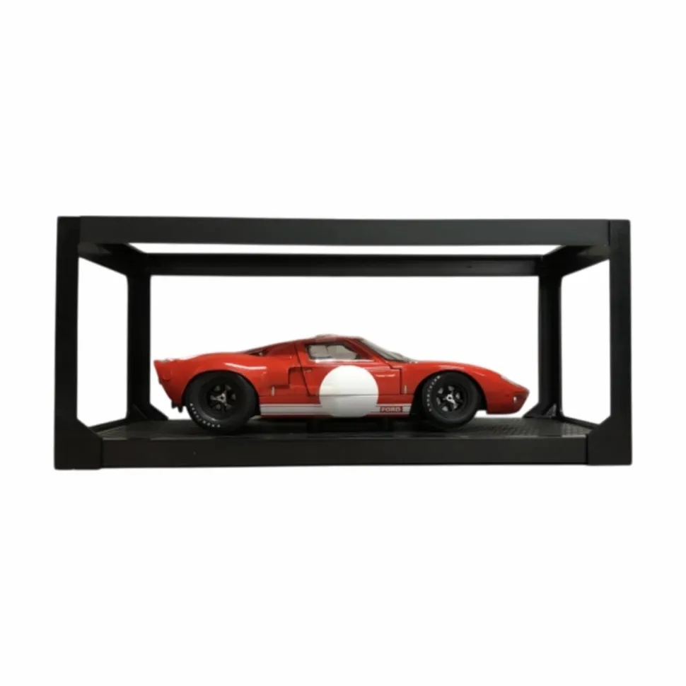 Pink Slips - 1968 Ford GT40 Mk1 1/18th Scale Die-Cast Vehicle Replica