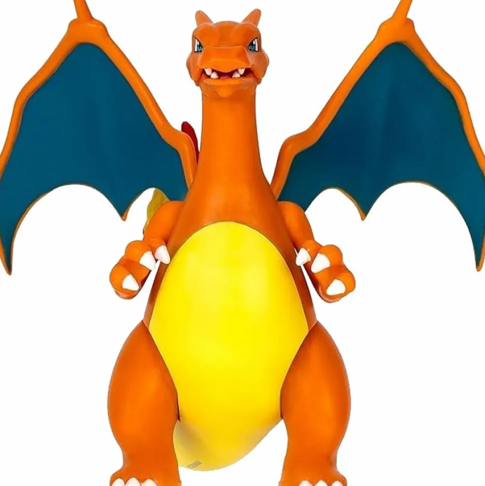Pokemon - Charizard Deluxe Battle Feature Figure