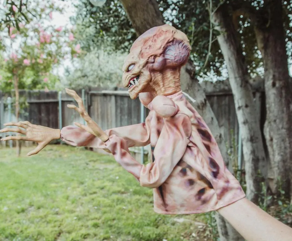 Pumpkinhead (1988) - Pumpkinhead Horror Reachers 13" Boxing Puppet