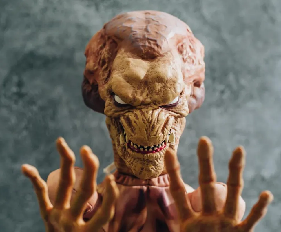 Pumpkinhead (1988) - Pumpkinhead Horror Reachers 13" Boxing Puppet