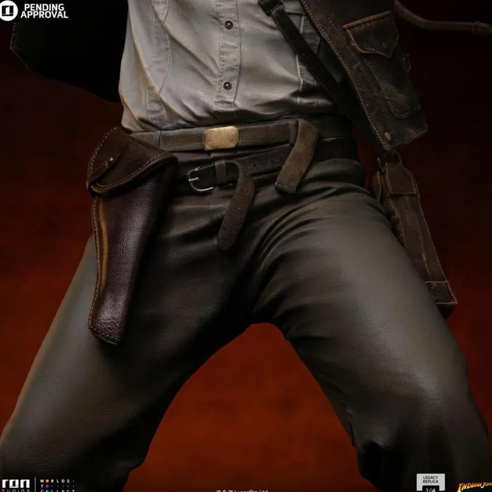 Raiders of the Lost Ark (1981) - Indiana Jones Legacy 1/4 Scale Statue