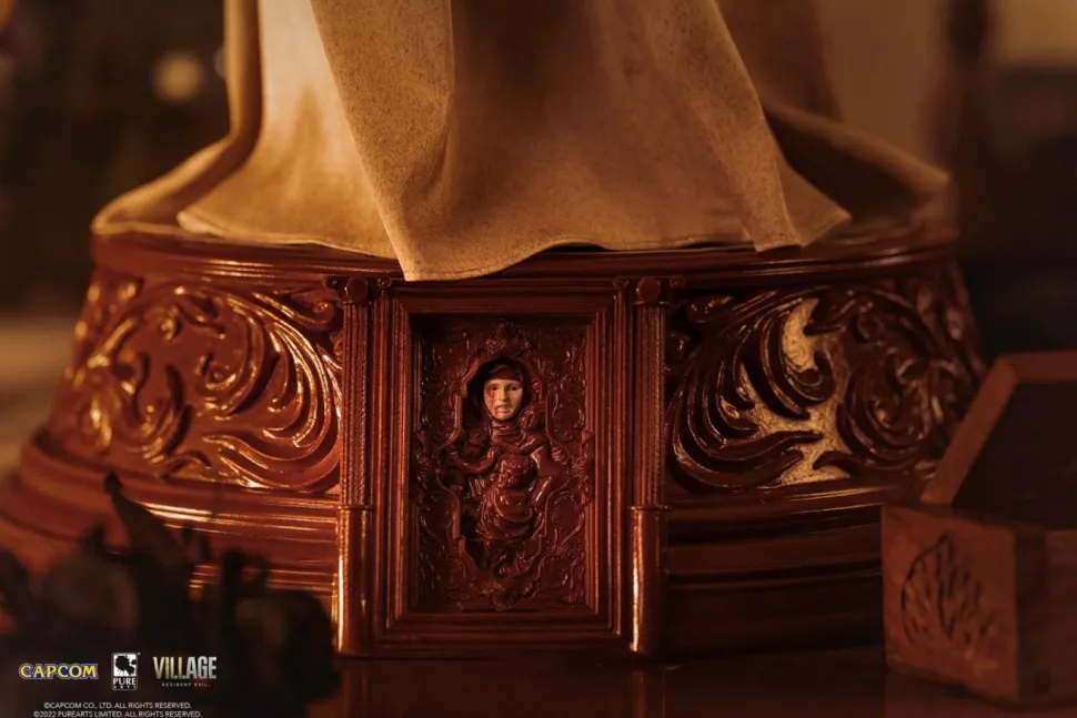 Resident Evil Village - Lady Dimitrescu 1/4 Scale Statue