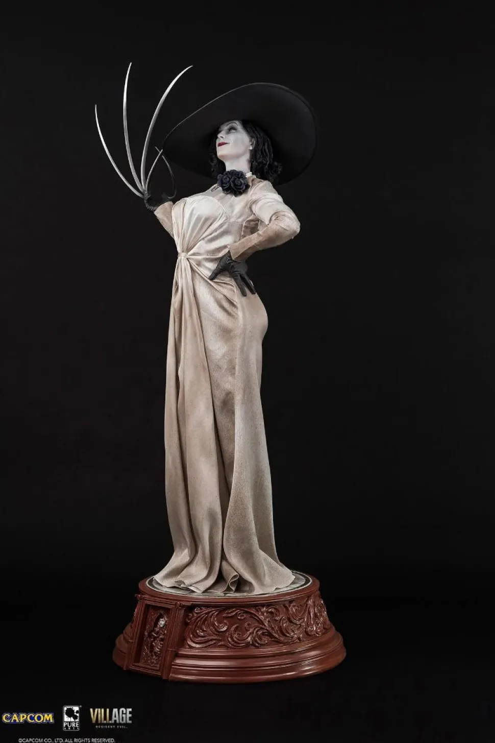 Resident Evil Village - Lady Dimitrescu 1/4 Scale Statue