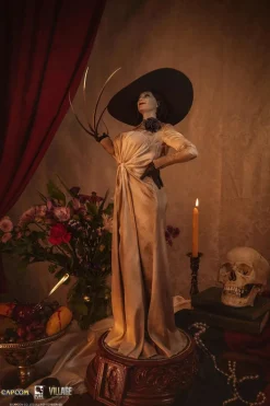 Resident Evil Village - Lady Dimitrescu 1/4 Scale Statue