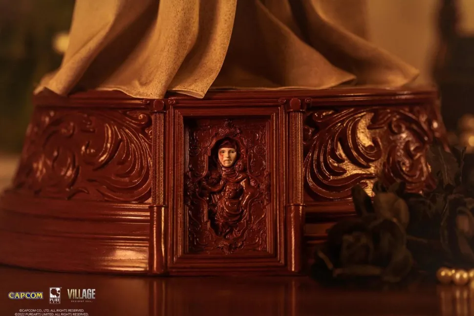 Resident Evil Village - Lady Dimitrescu 1/4 Scale Statue