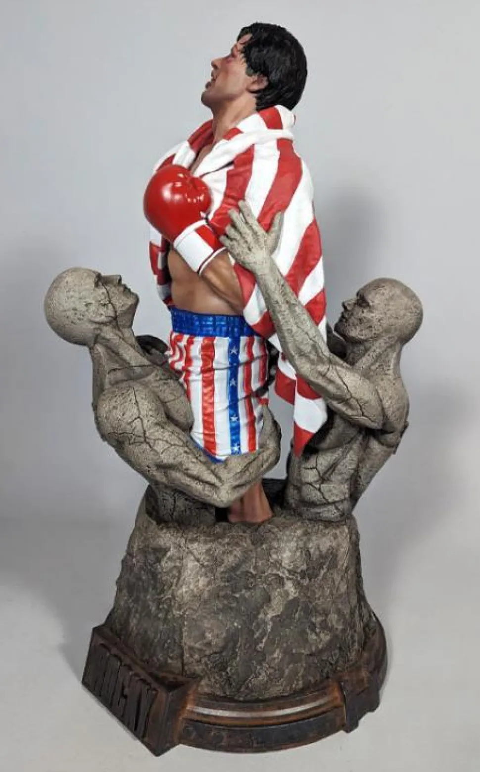 Rocky IV - Rocky Balboa 1/4th Scale Statue